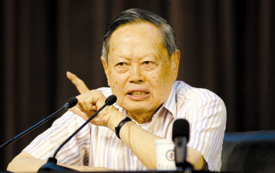 ​100岁杨振宁简介（3个子女都留在美国，杨振宁：尊重他们）