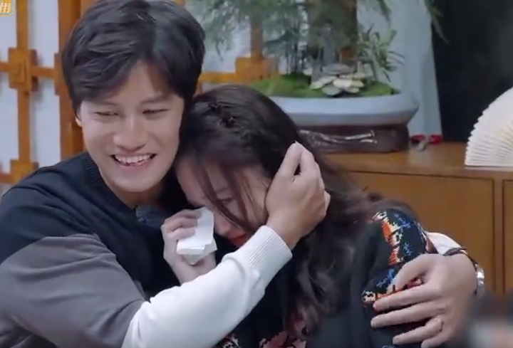 演员陈乔恩表示：小时候很缺爱且极度没有安全感，是艾伦让她有了家！