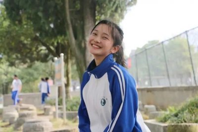 ​湖南女学霸陈薇薇简介（高考前因病去世，临终前的一个决定让人泪目）