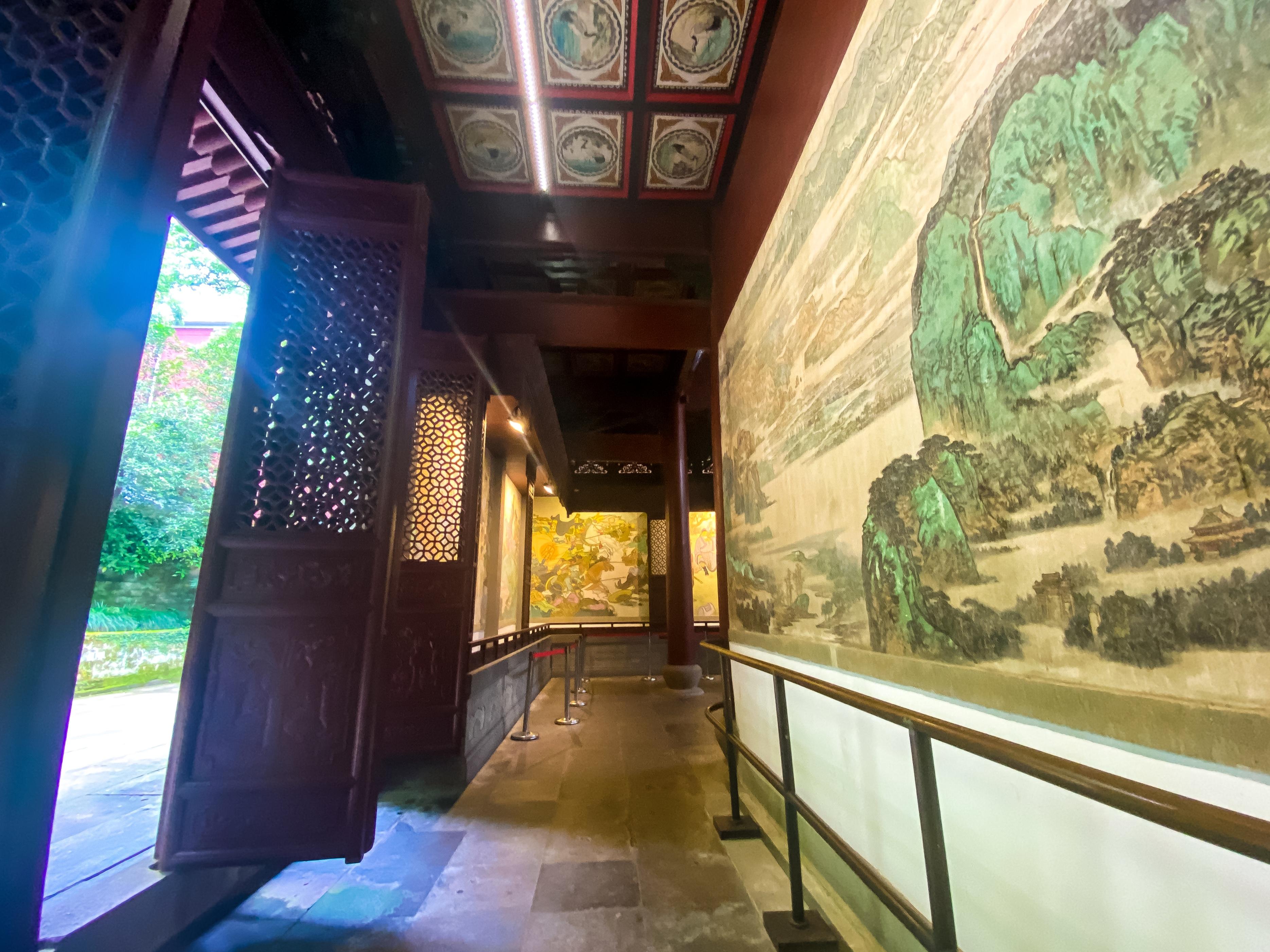 岳飞简介岳飞墓地(岳飞的坟墓就在西湖边,建造于南宋时期,门票25元,你来过吗?)