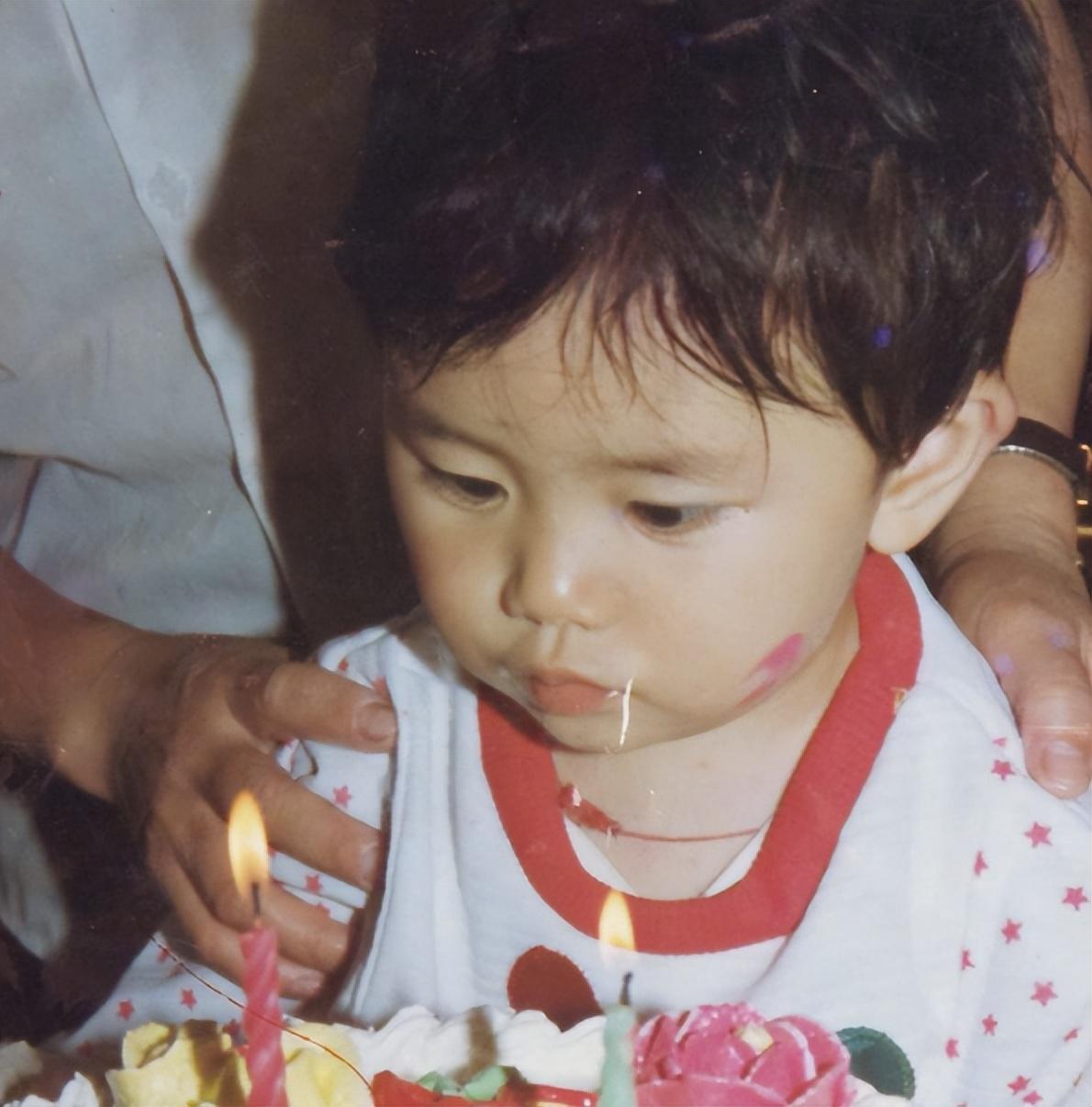 万万没想到，2023年一开年，谭松韵以这样的方式打出了一副王炸！