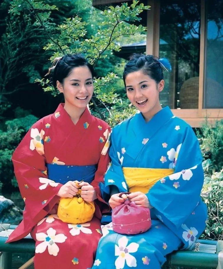 多张珍贵图片，重现Twins出道后的首次大型演唱会