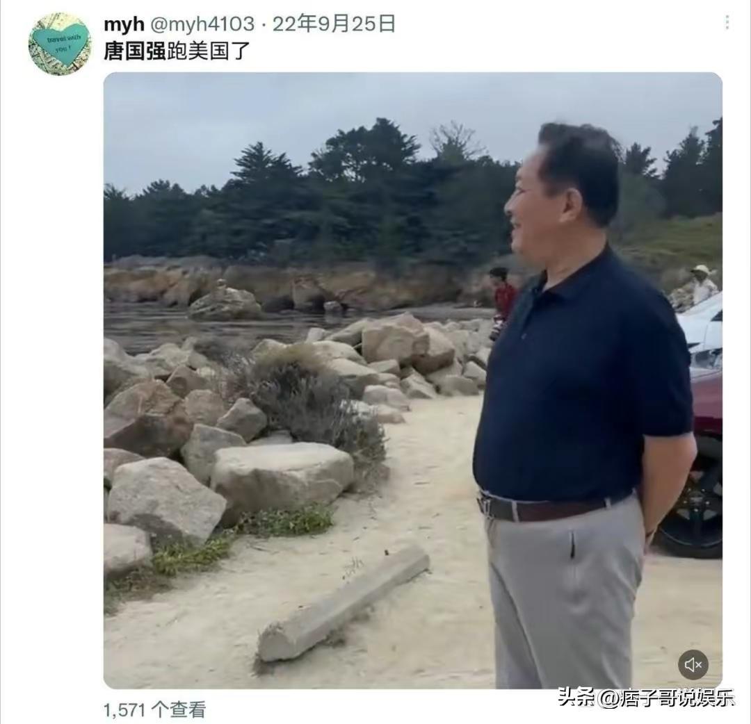 唐国强简介个人简历(七十岁唐国强现身米国机场,小他十二岁妻子后边跟随,说明了什么)