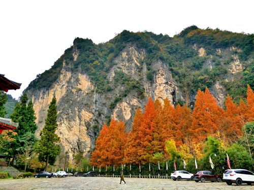 3、神农架林区交通：