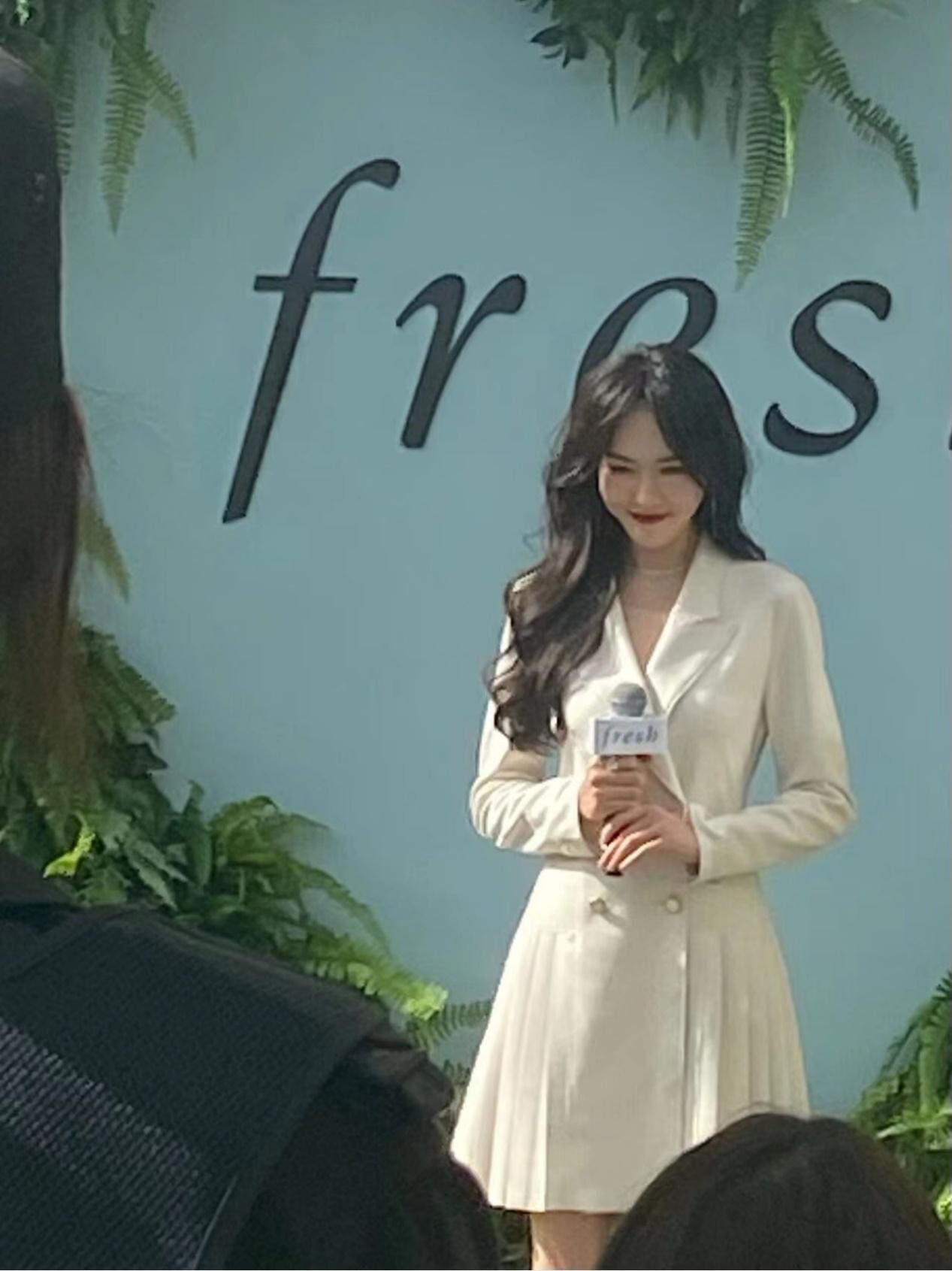 看完唐嫣的生图,才知道她的美貌和身材都被“低估”了