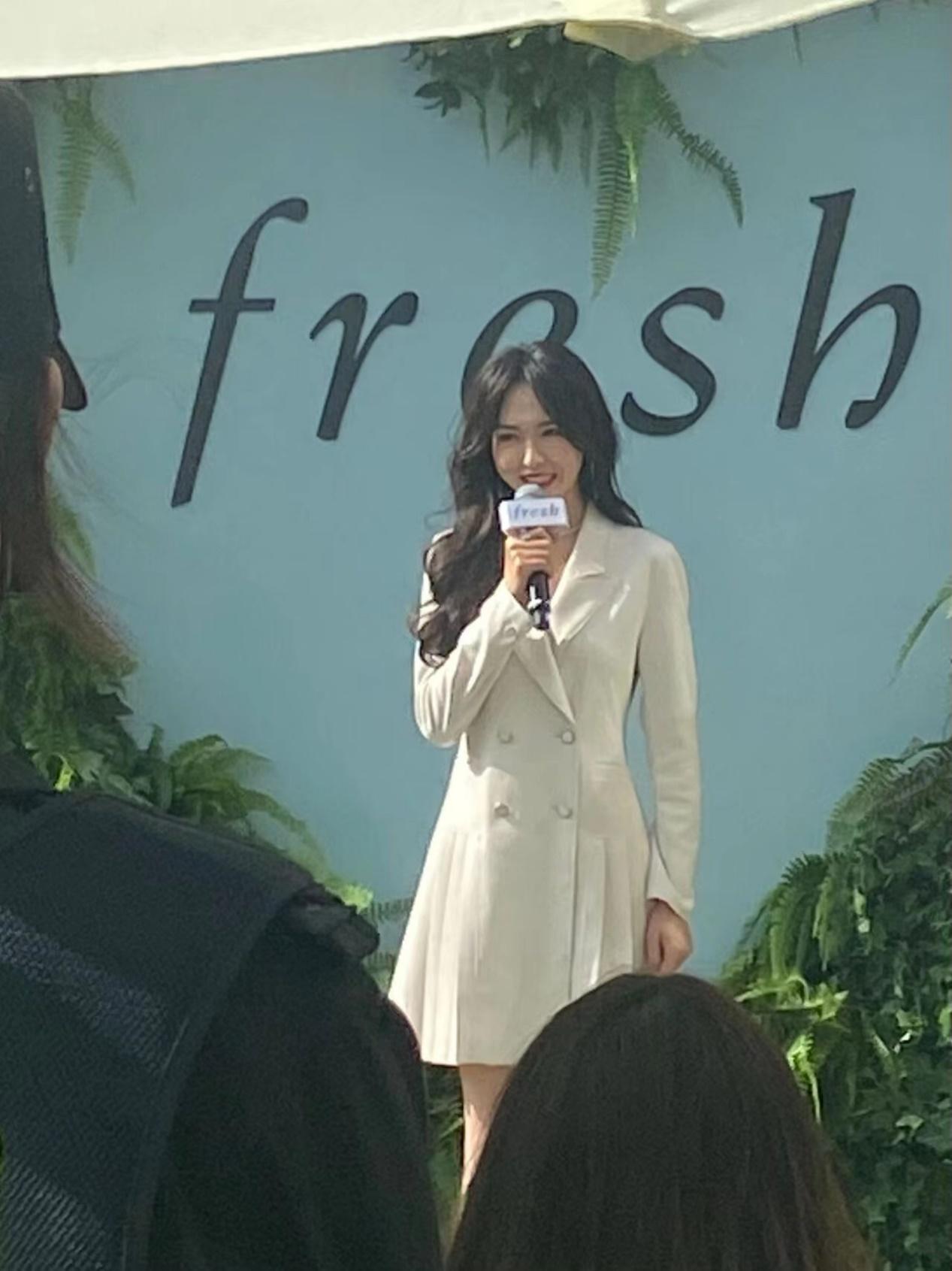 看完唐嫣的生图,才知道她的美貌和身材都被“低估”了