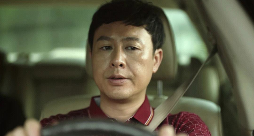 6岁张颂文与知名导演恩怨始末!被无情扔沙漠,人微言轻险丧命"