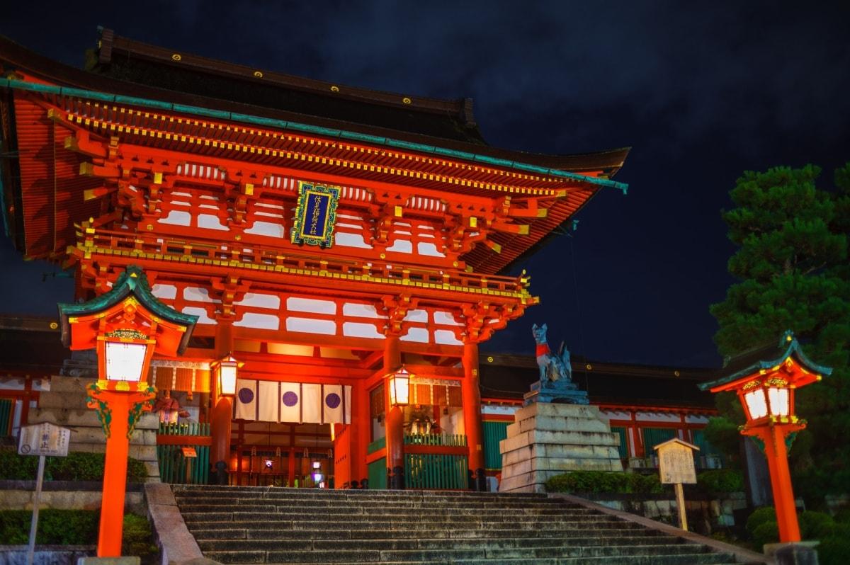 鸡提灯为什么不能吃(提灯是鸡的哪个部位)