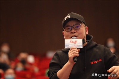 ​岳云鹏梦想成真，出演张艺谋新片《满江红》，造型不像好人呢！