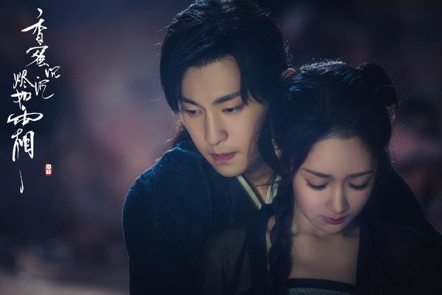 秦俊杰的姐姐曝光,不仅长得美且来头不小,网友:再好的资源都没用