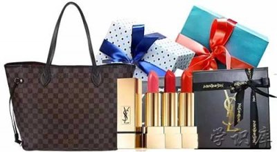 ​情人节送女朋友什么礼物最好(附适合送女朋友的13个礼物)