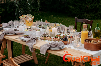 ​肠癌的症状有哪些？放屁变多是不是得了肠癌？