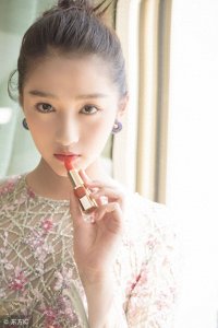 ​关晓彤个人简介