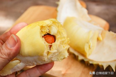 ​买榴莲，选“猫山王”还是“金枕头”？口感差别大，学会别挑错了