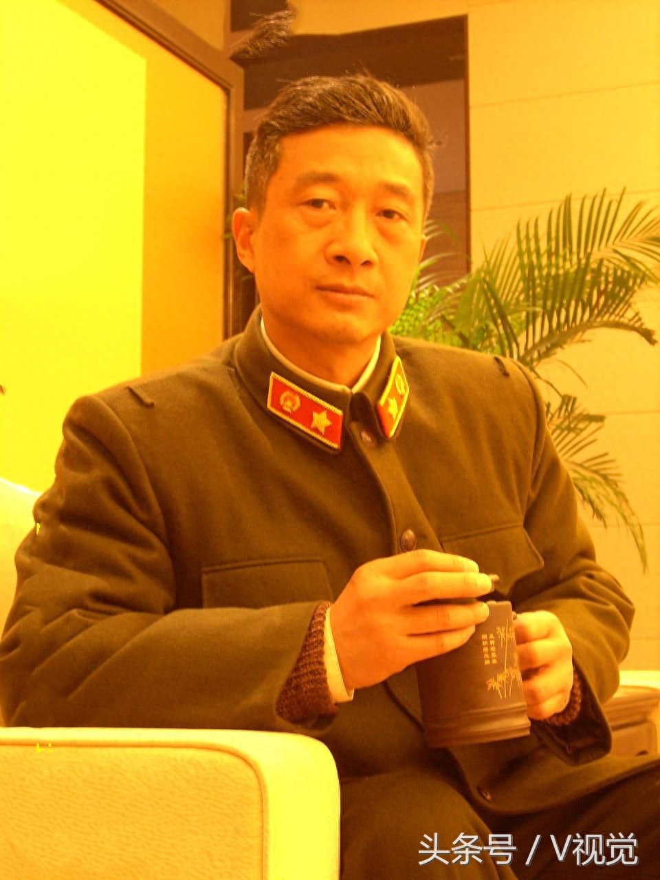 陈姗姗既是聂荣臻的特型演员又是林彪的特型演员,你看他适合演谁