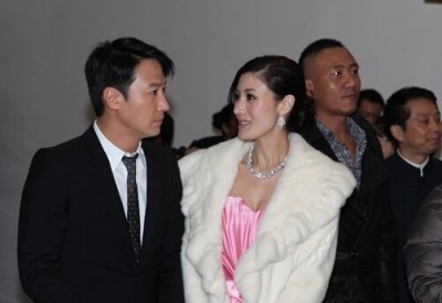 ​黎明李嘉欣什么关系  看看你就知道了