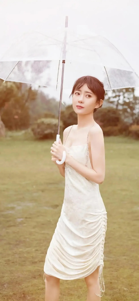 刘萌萌优雅迷人尽显高级质感的写真大片