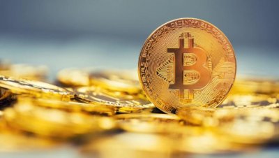 ​比特币暴涨逼近历史最高点：投资者蜂拥而至，交易所系统崩溃