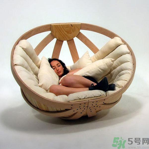 一个人适合什么样的沙发?选购沙发要注意什么? 一个人适合什么样的沙发?选购沙发要注意什么?