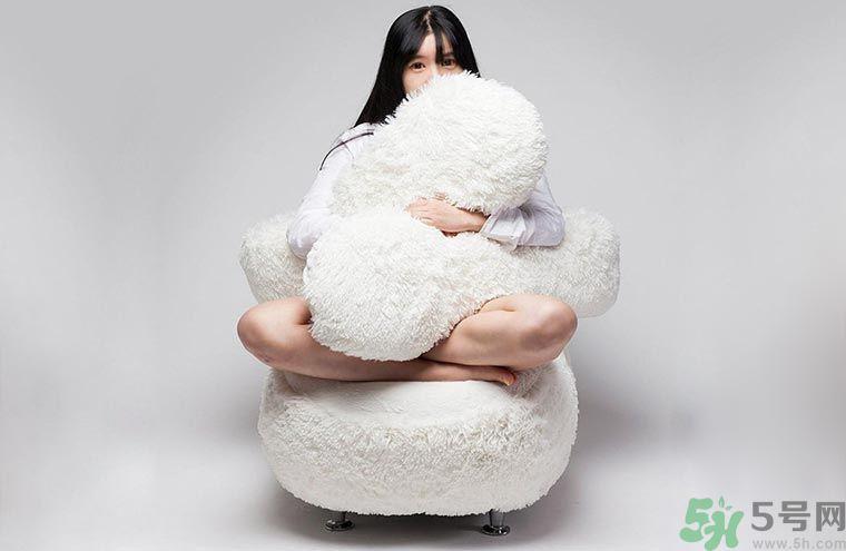 一个人适合什么样的沙发?选购沙发要注意什么? 一个人适合什么样的沙发?选购沙发要注意什么?