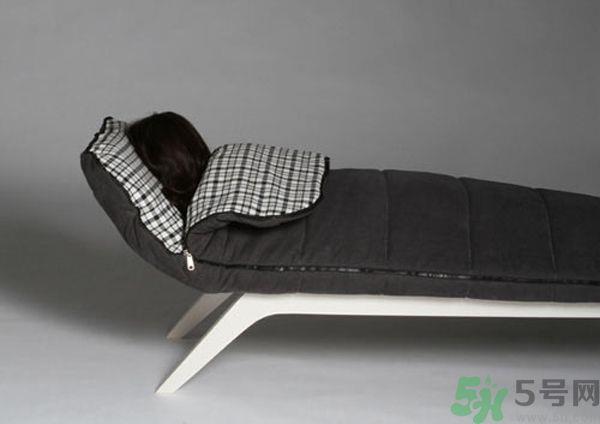 一个人适合什么样的沙发?选购沙发要注意什么? 一个人适合什么样的沙发?选购沙发要注意什么?