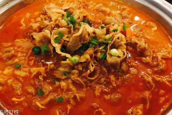 番茄肥牛金针菇的做法 教你怎么做出最好吃的下饭菜 番茄肥牛金针菇的做法 教你怎么做出最好吃的下饭菜