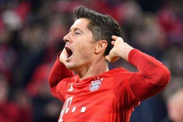 世界足球先生和金球奖哪个荣誉高 莱万击败梅西蝉联世界足球先生 世界足球先生和金球奖哪个荣誉高 莱万击败梅西蝉联世界足球先生