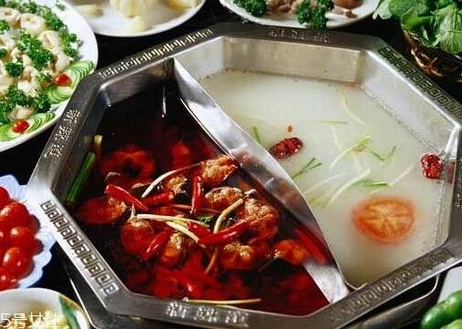 吃火锅喉咙痛是怎么回事?其实不怪汤底 吃火锅喉咙痛是怎么回事?其实不怪汤底