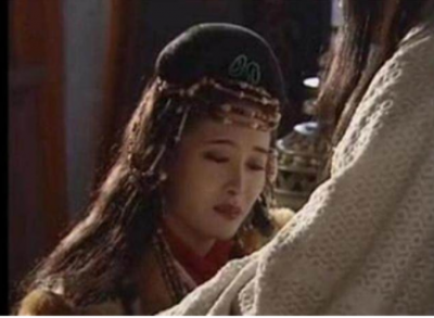 ​梁洛瑶是怎么从大臣的儿媳妇到当上皇后的？