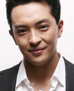 ​富大龙个人资料