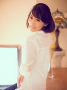 ​冯艺茗个人资料