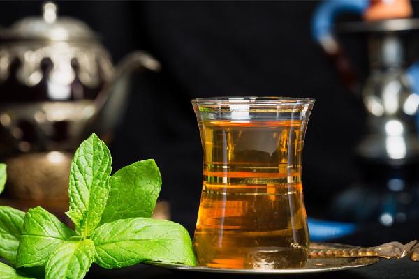 薄荷茶会刺激胃吗 薄荷茶不适合什么人喝 薄荷茶会刺激胃吗 薄荷茶不适合什么人喝