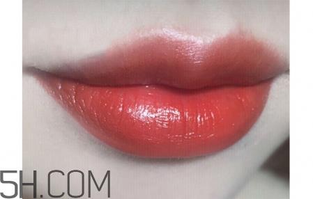 欧莱雅口红真假辨别 欧莱雅口红真假对比