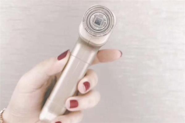 纽西之谜水光枪怎么使用 纽西之谜水光枪使用步骤 纽西之谜水光枪怎么使用 纽西之谜水光枪使用步骤