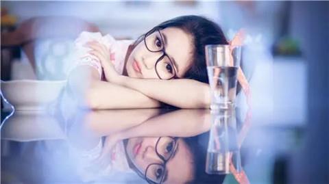 女人吃回头草是真爱吗？ 女人吃回头草的表现