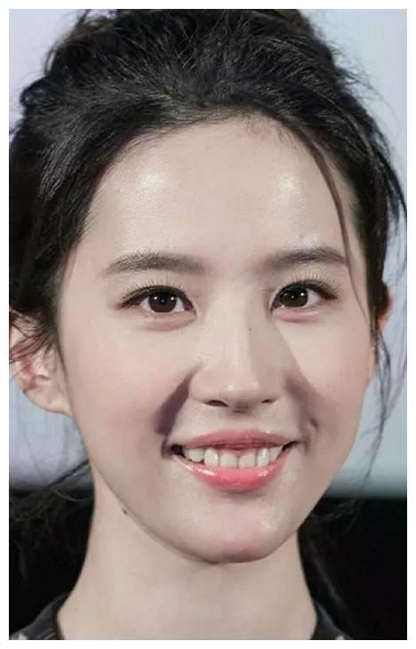 高颜值女星排名:赵丽颖第三,杨幂勉强第六,第一无可挑剔