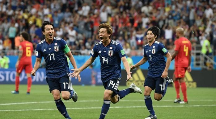 震撼!日本干伊朗3-0!还记得中国足球曾经5-0吊打日本吗?