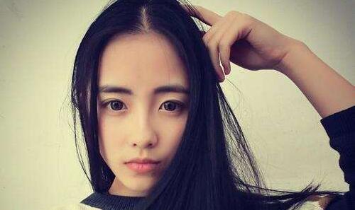 性格偏冷的女生表现有哪些?该怎么追她 性格偏冷的女生表现有哪些?该怎么追她第1张