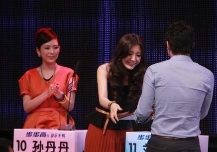 非诚勿扰韩国男嘉宾用不熟练的中文表白女嘉宾,最后牵手成功!