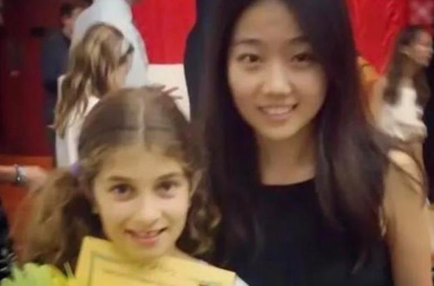 “小鸽子”胡雅斯,当红时期选择隐退,31岁剃度出家