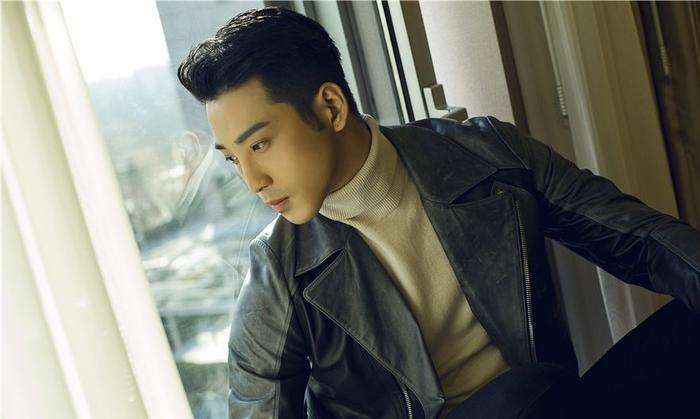 庞瀚辰,具有非常帅气俊朗的外表,也是一名非常具有演技的努力派