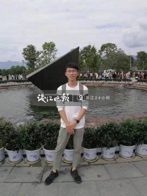 好恐怖!学生被雷击需换血是怎么回事?背后真相详情始末曝光