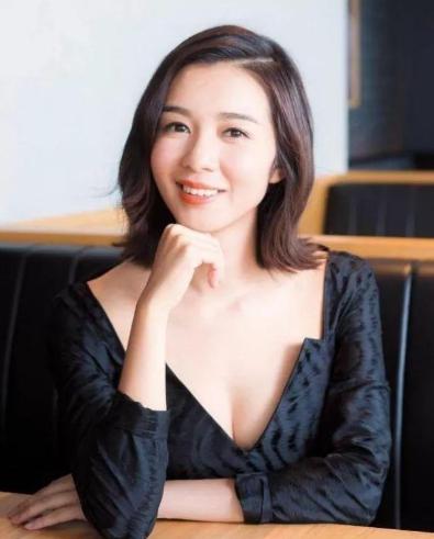 首次剖白心声！TVB十优港姐出道4年受捧却宣布退圈：艺人包袱大