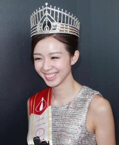 首次剖白心声！TVB十优港姐出道4年受捧却宣布退圈：艺人包袱大