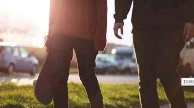 ​老婆头七当晚，我假装睡觉，半夜偶然听到丈母娘对话，我砸了遗像