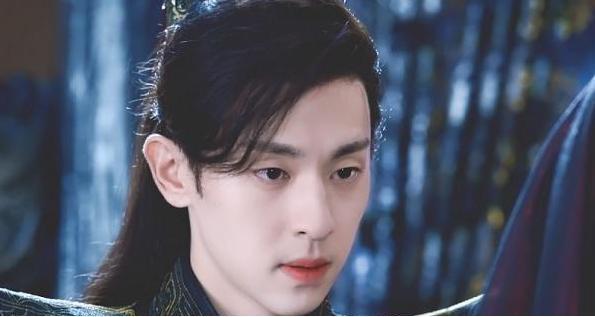 古装男神盘点：邓伦张彬彬罗云溪，谁的古装扮相更好看？