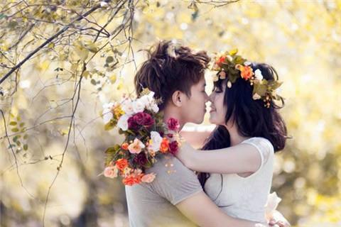 1597296621697055.jpg 聊天态度看出他喜欢你2