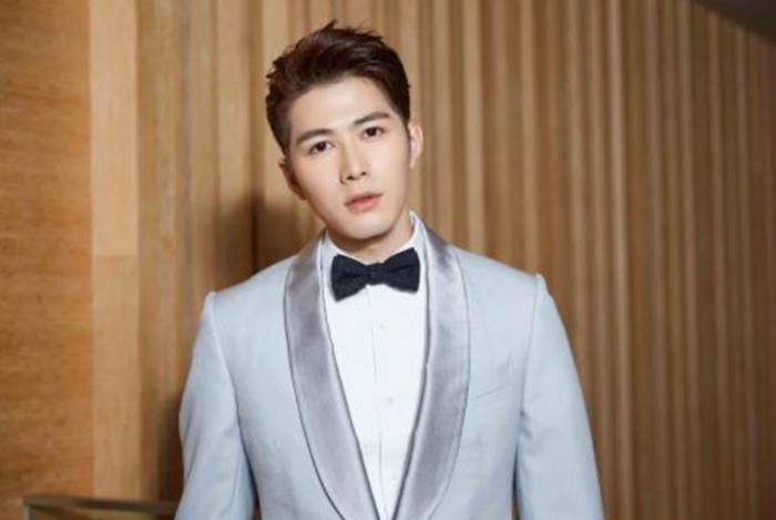 陈学冬专门“坑”大姨,高空秋千吓坏大姨,这个男星胆子太大了