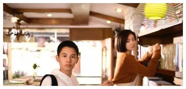 胡先煦曝拍摄花絮,跟李兰迪演感情戏频频笑场,网友调侃成亮点!