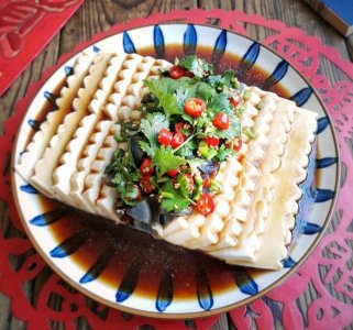 ​皮蛋豆腐：颜值高，寓意好，简单又好学！